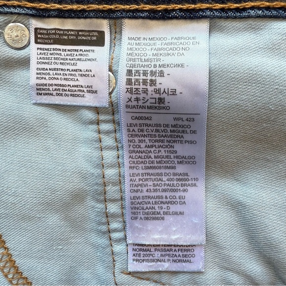 Levi's Blue Relaxed Jeans Classic Fit - Picture 9 of 13